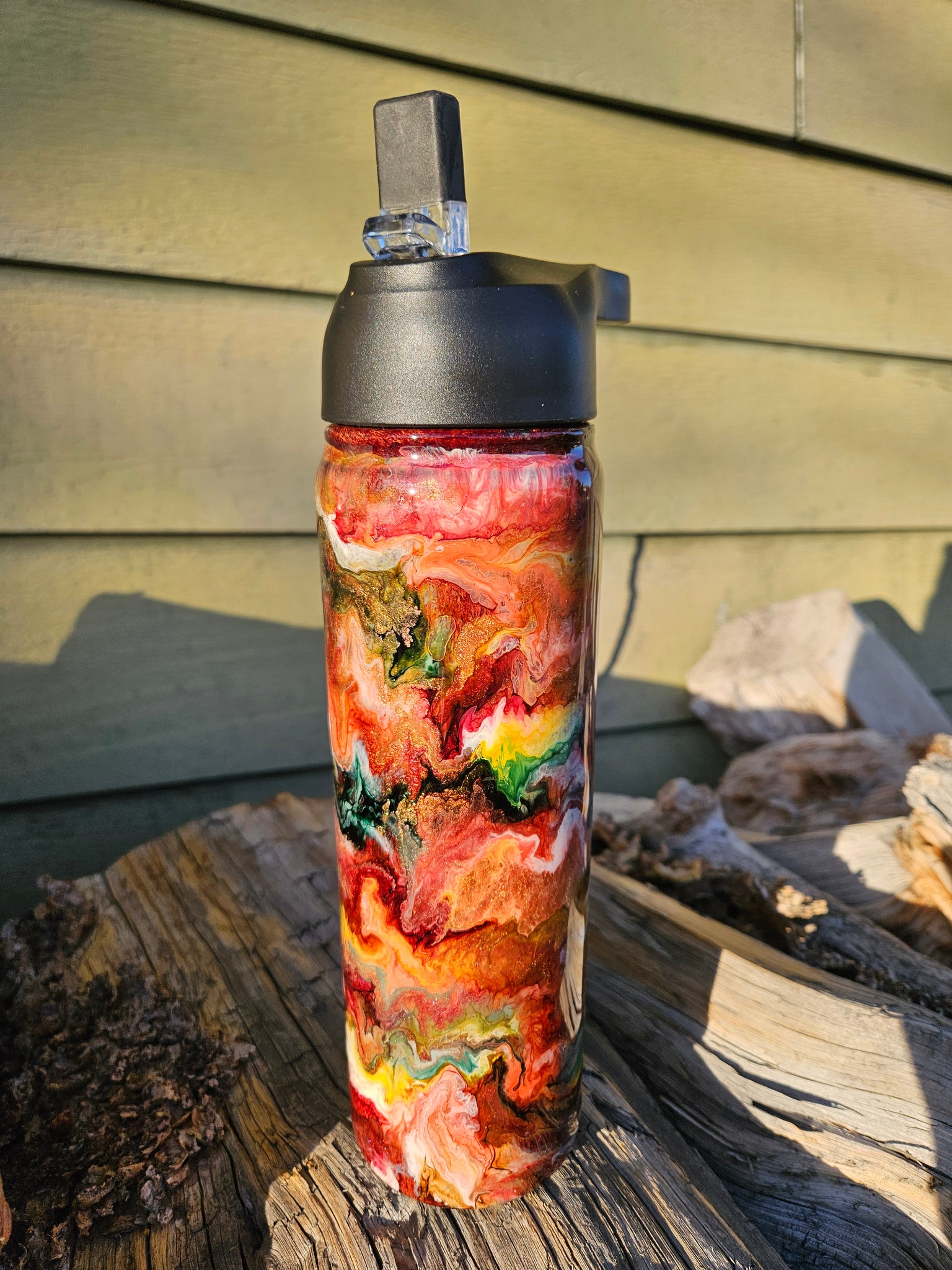 #205 Water Bottle ~ 25 oz-2 lids