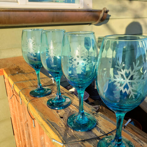 Wineglass set  - Blue Snowflakes